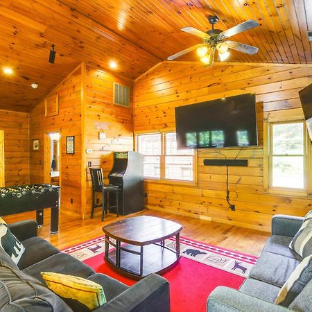 Cabin With Pool Access About 3 Mi To Downtown Gatlinburg Exterior foto