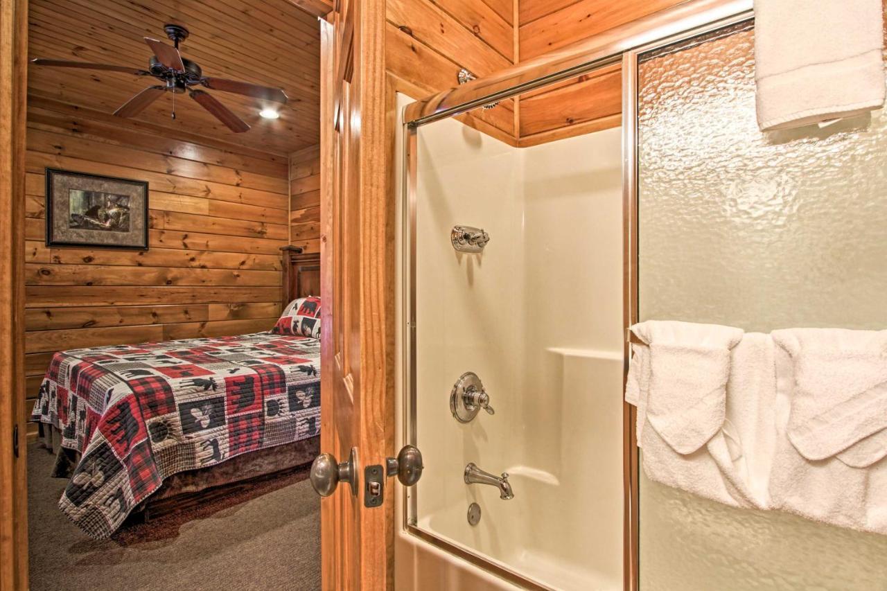 Cabin With Pool Access About 3 Mi To Downtown Gatlinburg Exterior foto